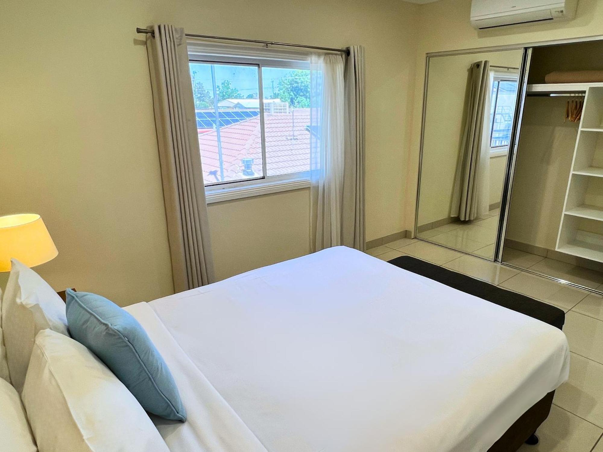 The Phoenix Artesian Spa Resort And Accommodation 모리 외부 사진